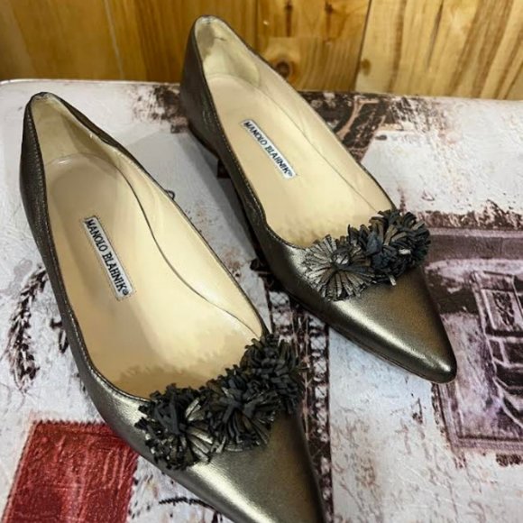 Manolo Blahnik Flats - Picture 1 of 8